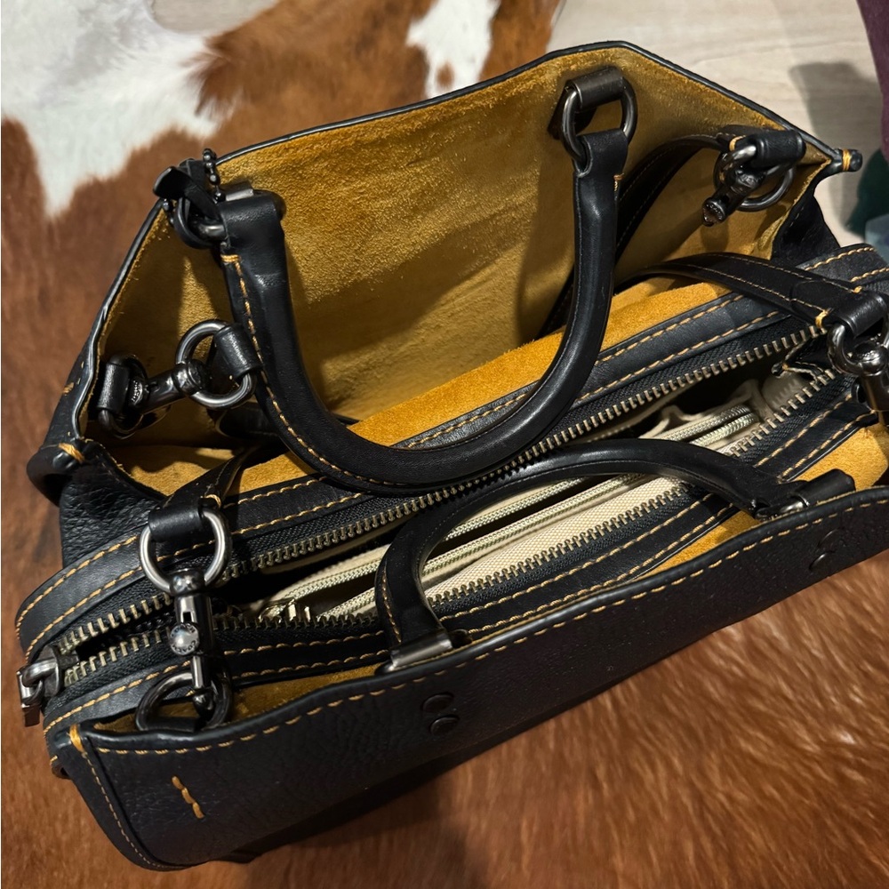 Coach Rouge Bag - Picture 3 of 7